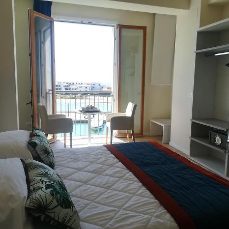 Roma Hotel Castiglione della Pescaia Buitenkant foto