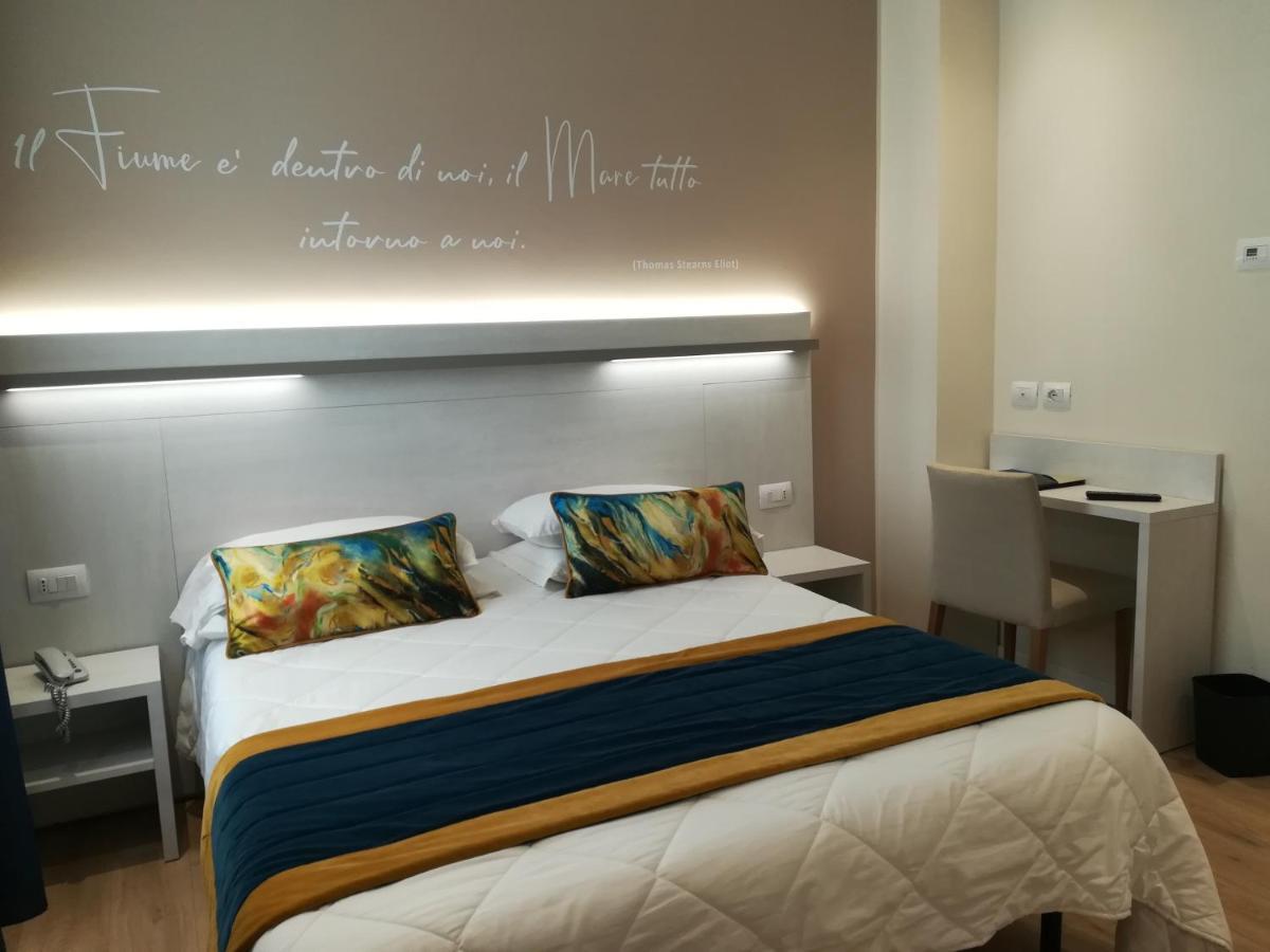 Roma Hotel Castiglione della Pescaia Buitenkant foto