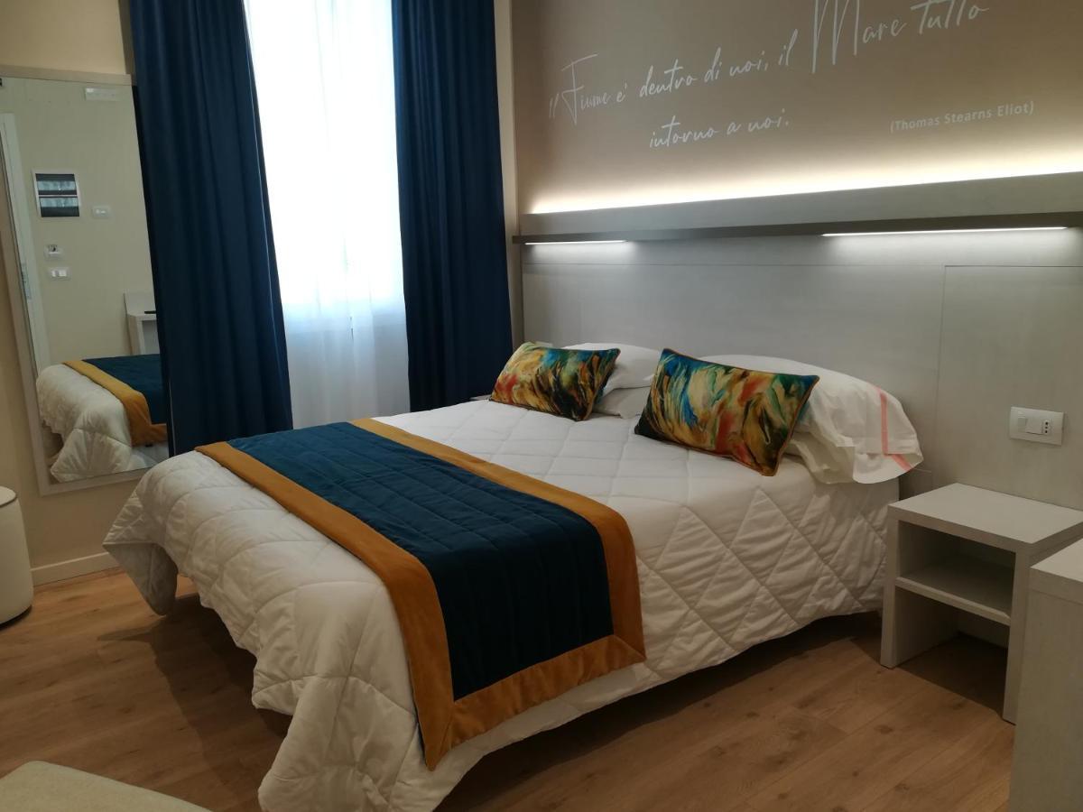 Roma Hotel Castiglione della Pescaia Buitenkant foto