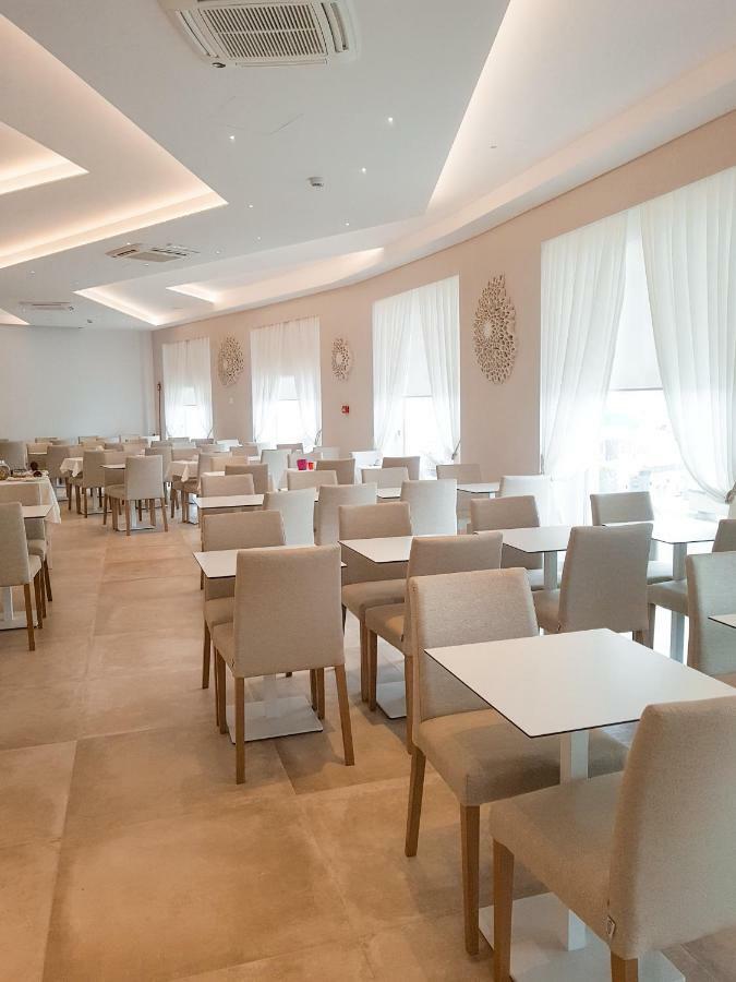Roma Hotel Castiglione della Pescaia Buitenkant foto