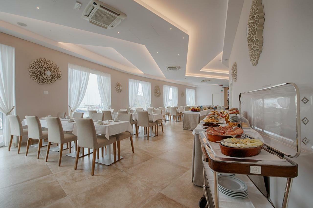 Roma Hotel Castiglione della Pescaia Buitenkant foto